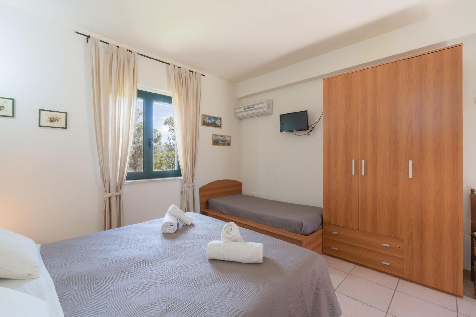 Bed and Breakfast La Piana Degli Ulivi Rossano Exterior foto